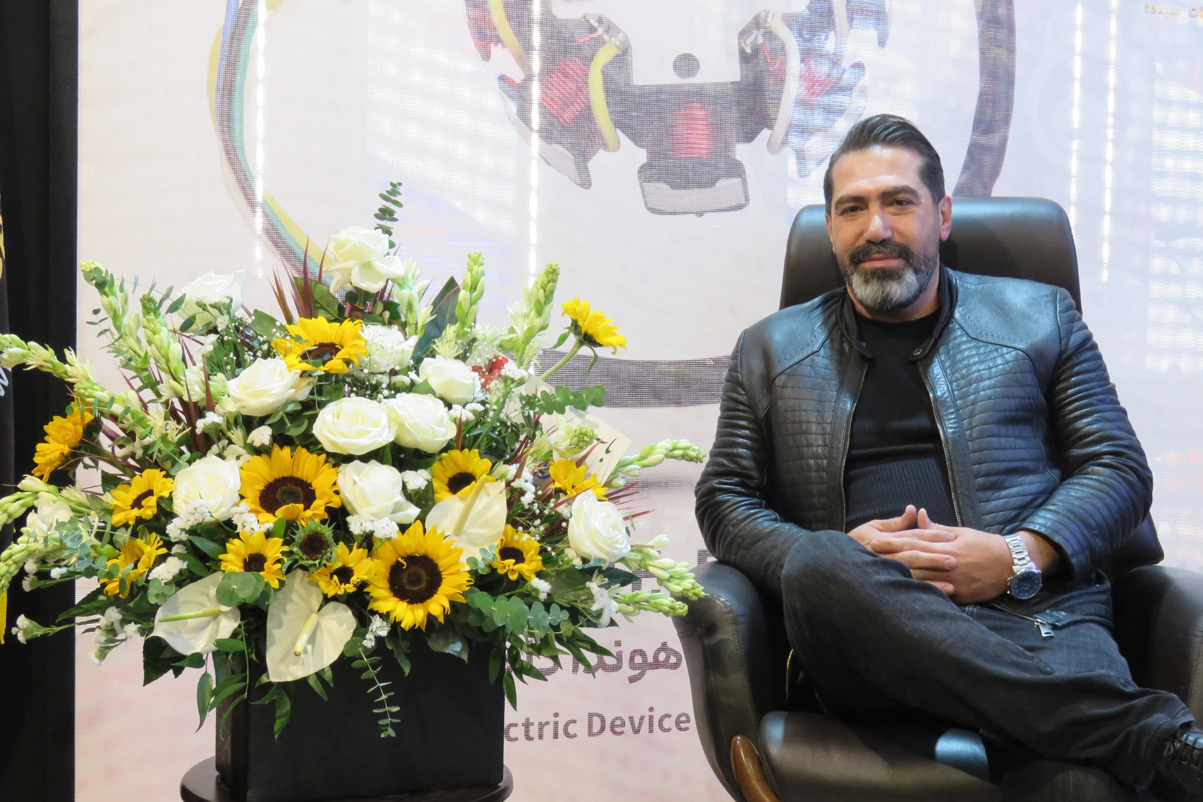 جواد میهن‌دوست - مدیر بازرگانی و نائب رئیس هیئت مدیره